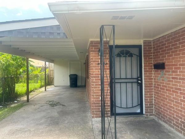 8822 DINKINS Street , New Orleans, LA 70112