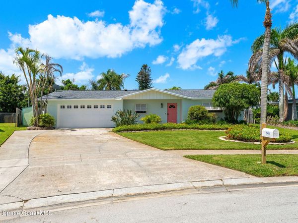 565 W Gateway Court , Merritt Island, FL 32952