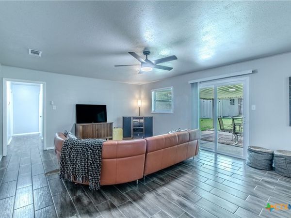 213 E Upshaw Avenue , Temple, TX 76501