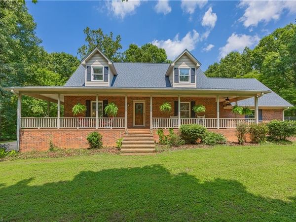 2244 N Asheboro School Road, Asheboro, NC 27203