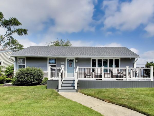 808 N Court Street, Crown Point, IN 46307