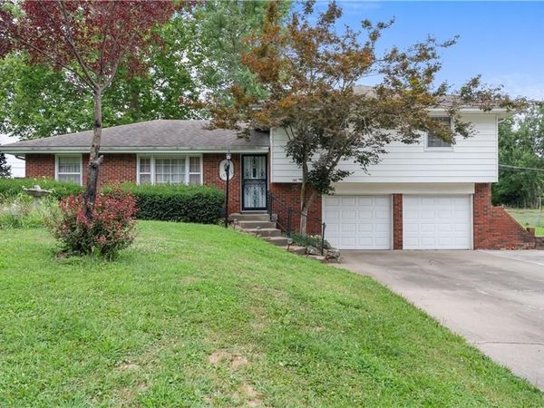 17205 E 28th Terrace, Independence, MO 64057
