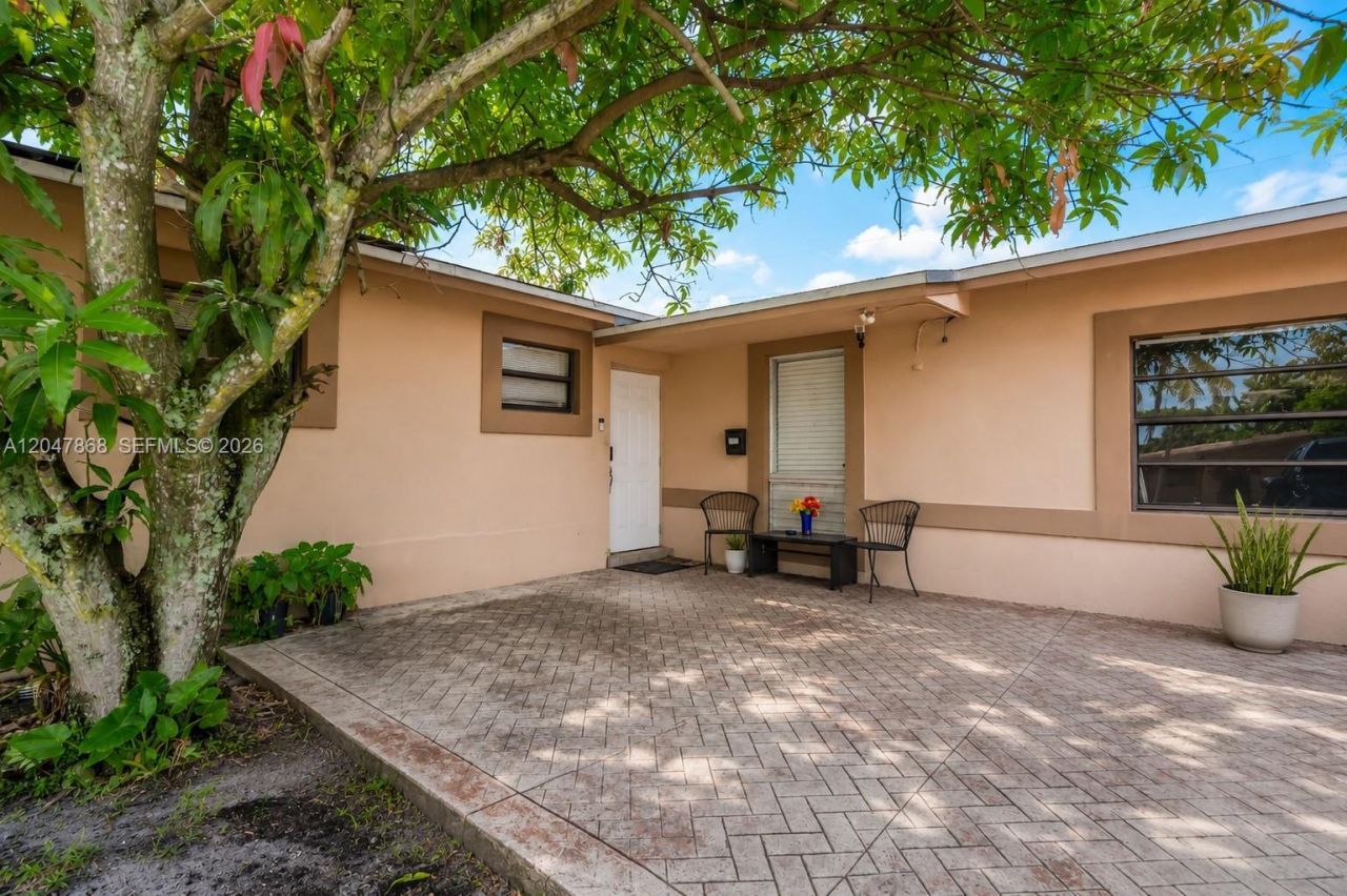 4230 NW 23rd Ct , Lauderhill, FL 33313 Photo