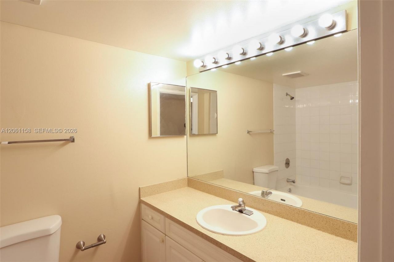 520 SE 5th Ave , Unit 1603, Fort Lauderdale, FL 33301 Photo
