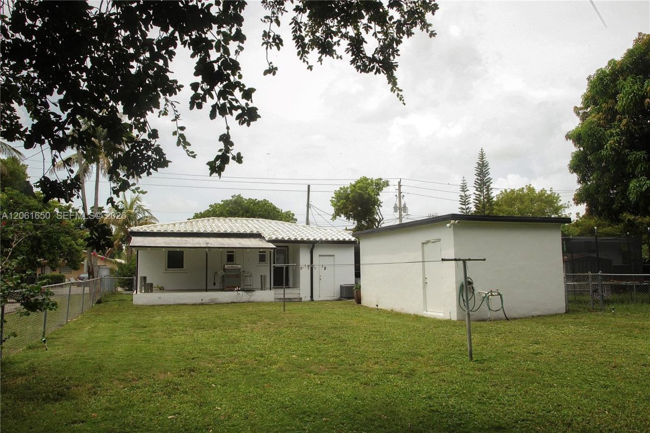 161 NW 41st St, Miami, FL 33127 Photo