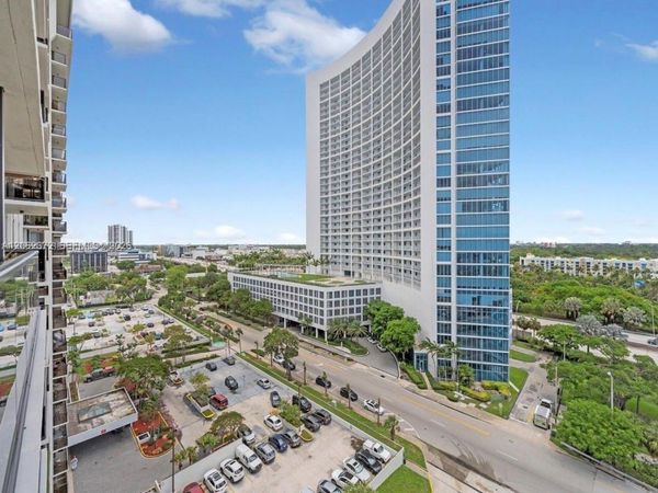 600 NE 36th St, Unit 1214, Miami, FL 33137