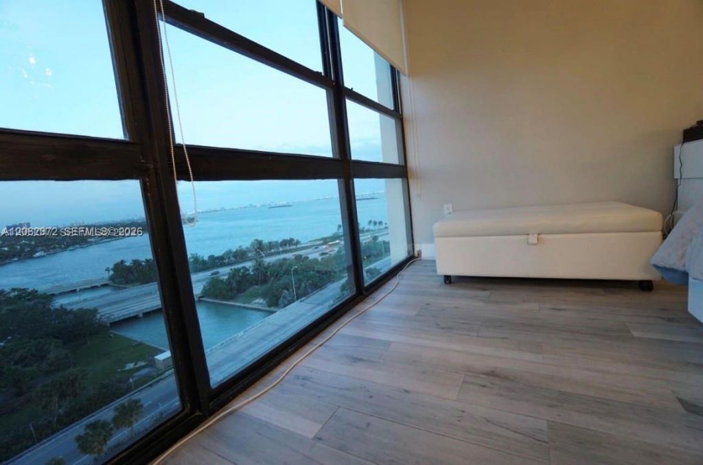 600 NE 36th St, Unit 1214, Miami, FL 33137 Photo