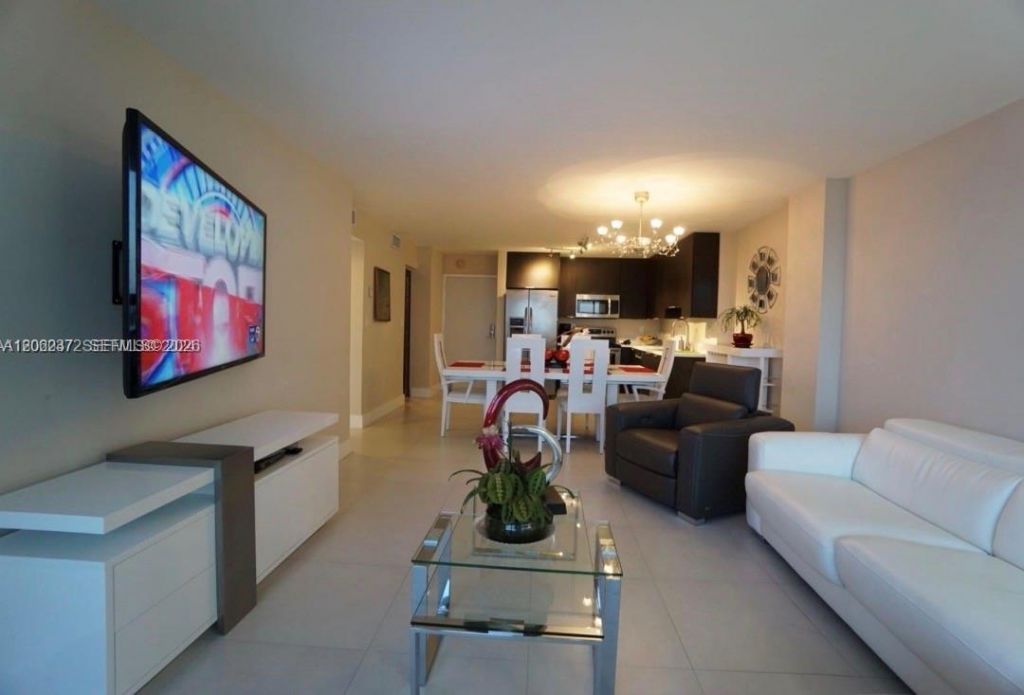 600 NE 36th St, Unit 1214, Miami, FL 33137 Photo
