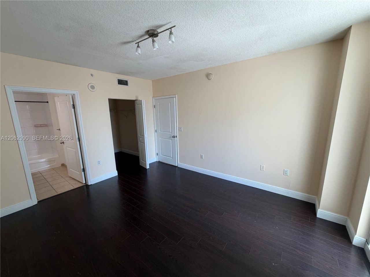 1250 S Miami Ave , Unit 1912, Miami, FL 33130 Photo