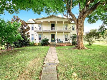28 Baldwin Road, McKee, KY 40447