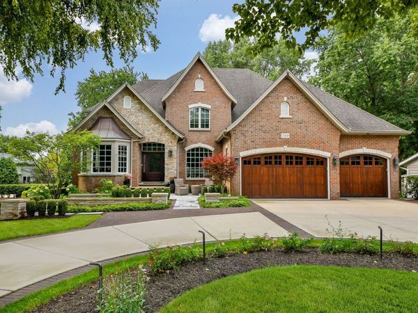 760 E Bauer Road , Naperville, IL 60563