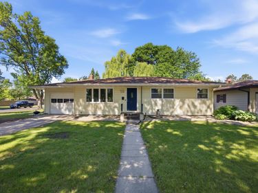 1719 18th Street S, Moorhead, MN 56560