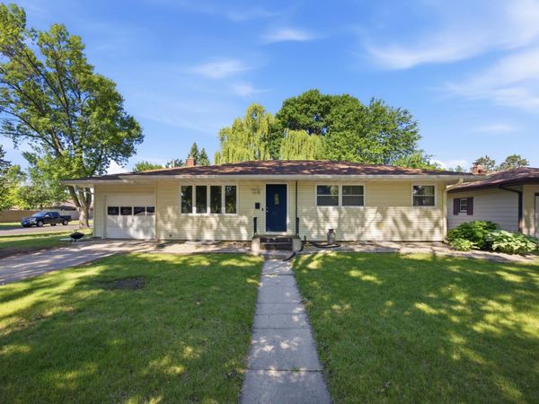 1719 18th Street S, Moorhead, MN 56560