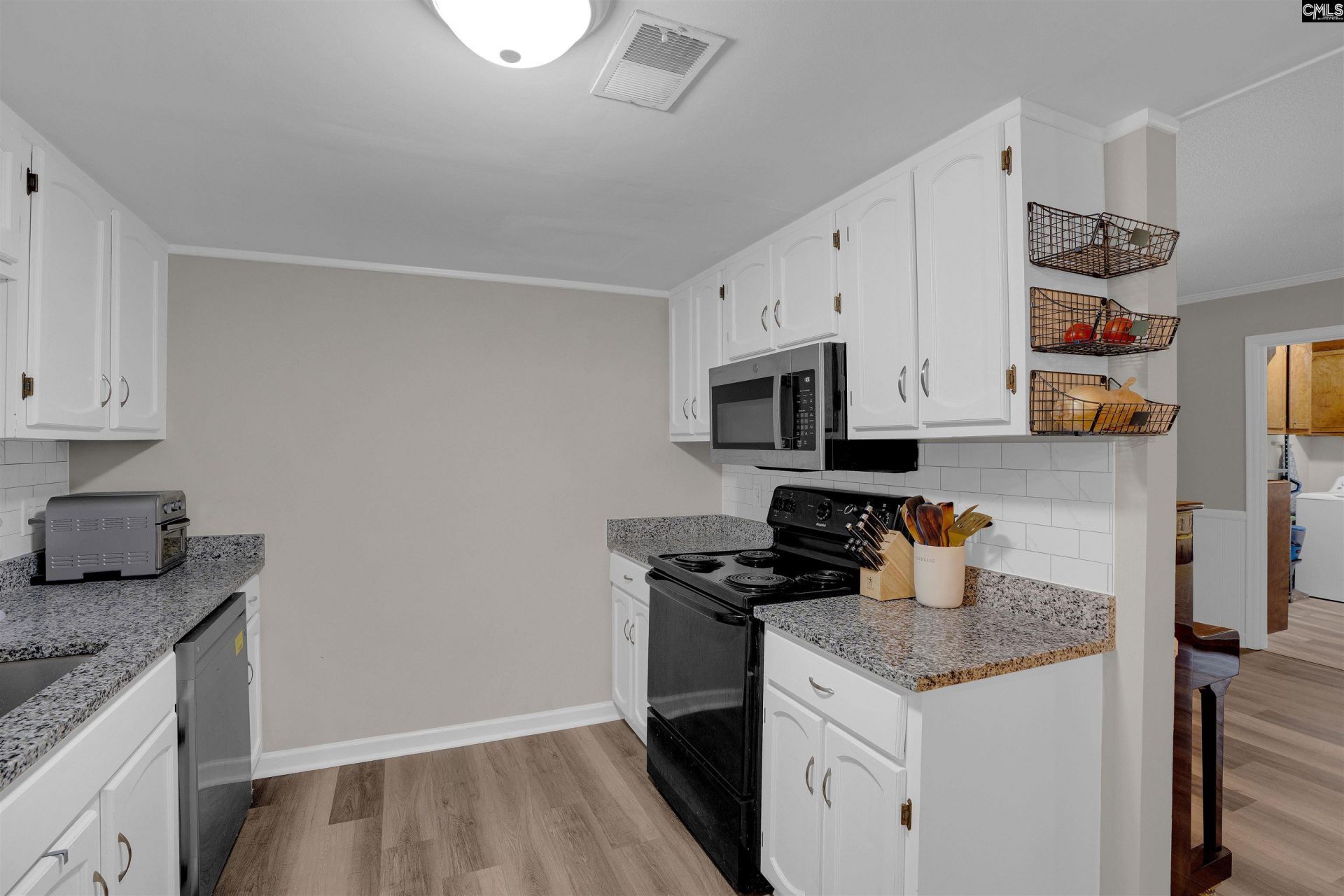 345 Rutledge Place  Photo 12