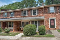 345 Rutledge Place  photo 4