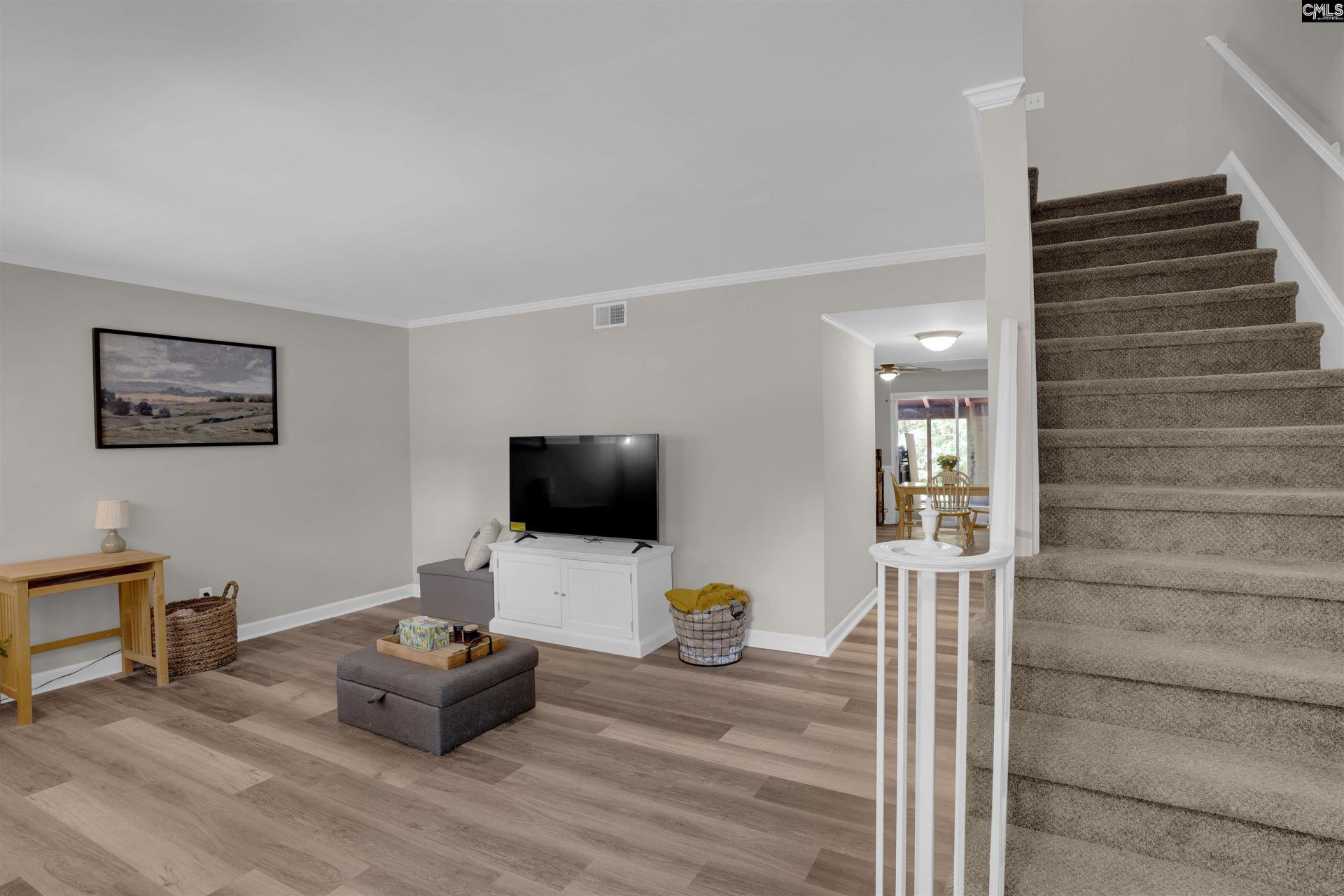 345 Rutledge Place  Photo 5