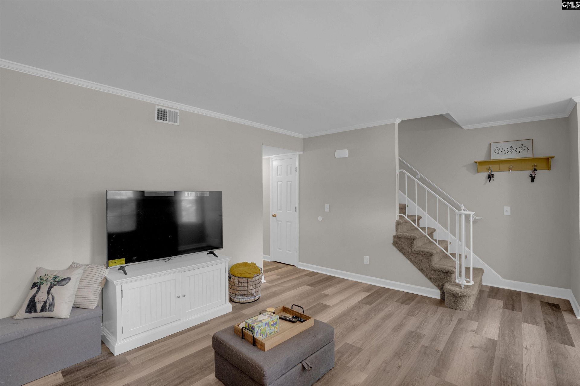 345 Rutledge Place  Photo 9