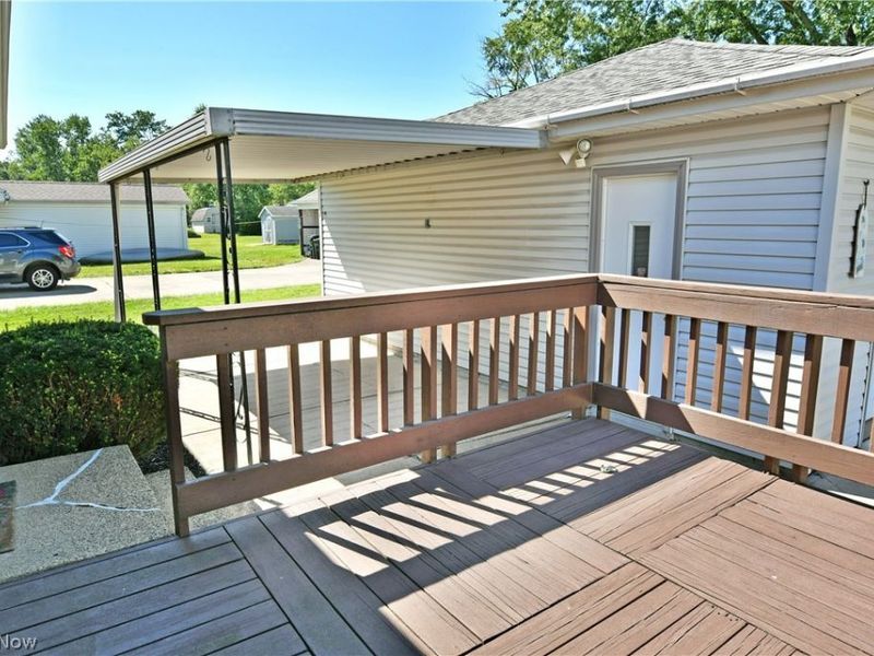 3985 Valacamp Avenue SE, Warren, OH 44484 Photo 5