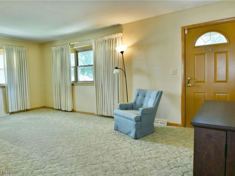 3985 Valacamp Avenue SE, Warren, OH 44484 Photo 8