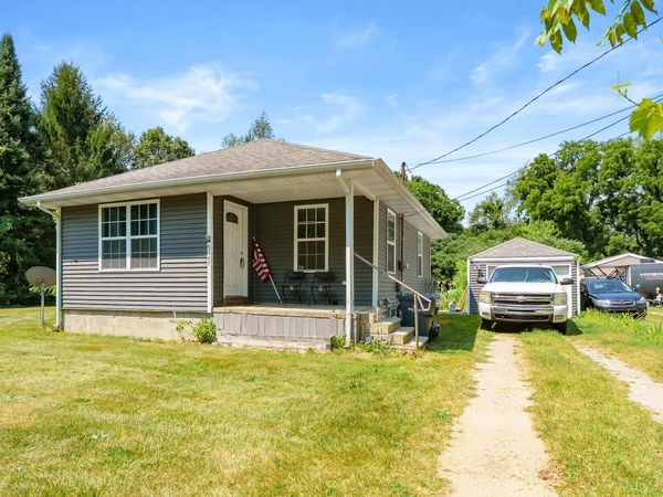 5174 Beverly Avenue, Kalamazoo, MI 49004