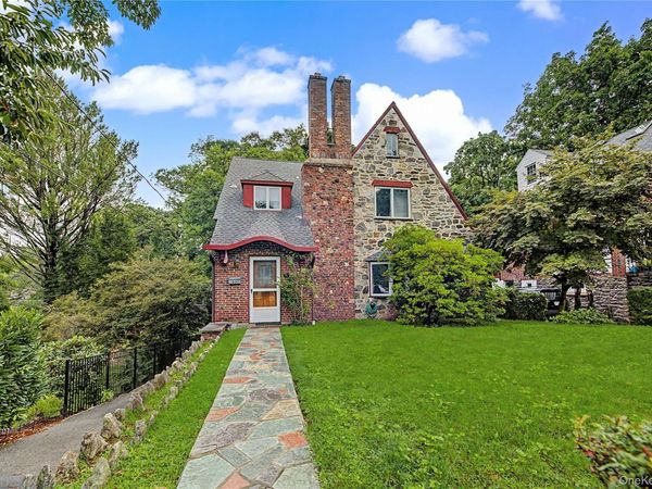 37 Lansdowne Drive , Larchmont, NY 10538