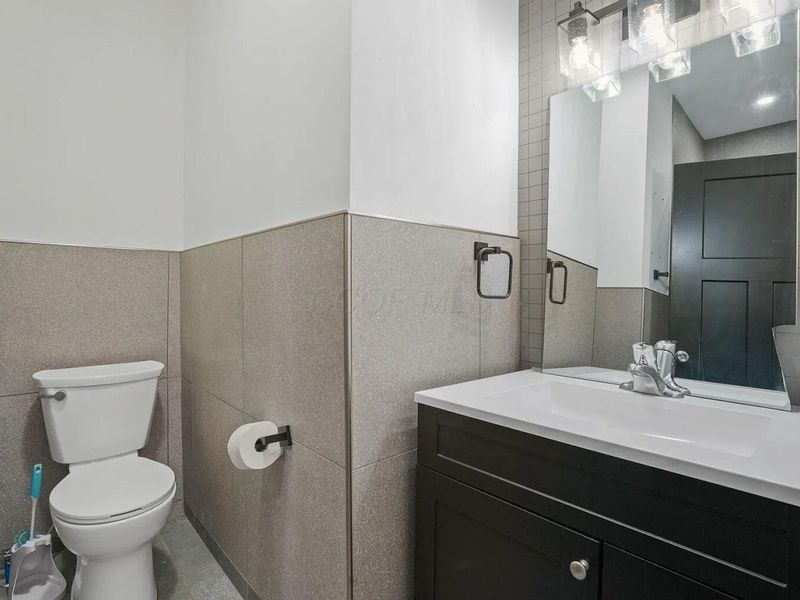2278 Ridgeway Avenue , Unit 2278, Columbus, OH 43219 Photo 8