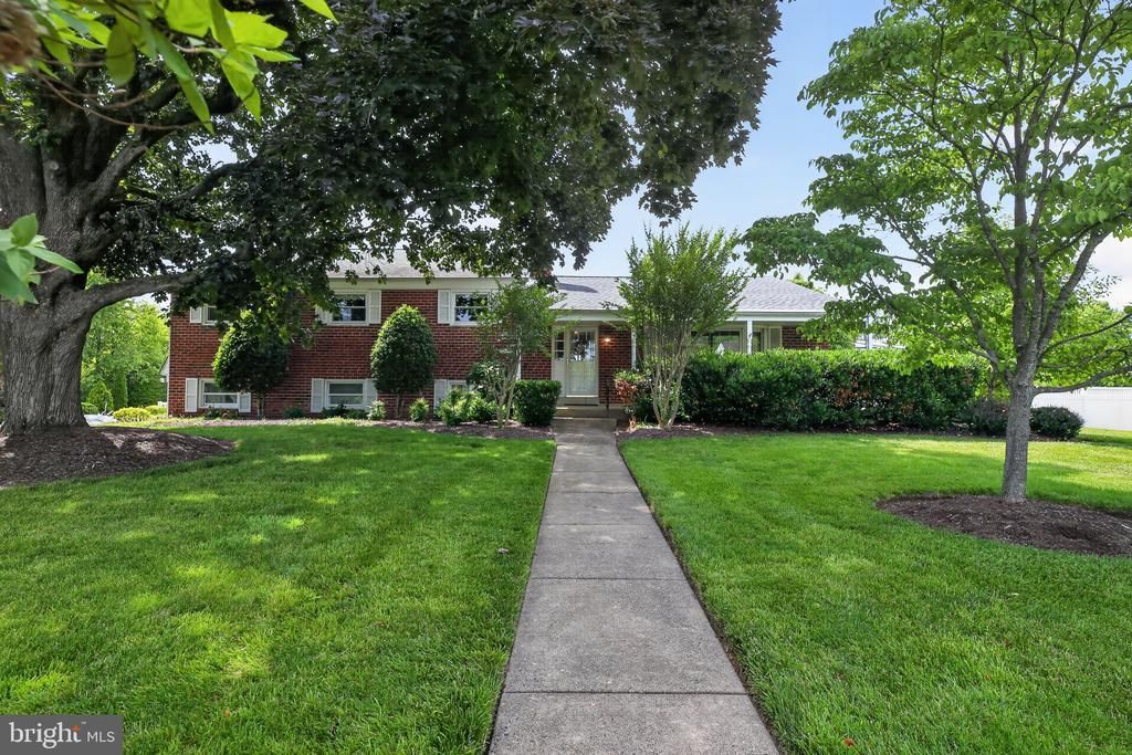 3902 SHELLEY ROAD , HUNTINGDON VALLEY, PA 19006