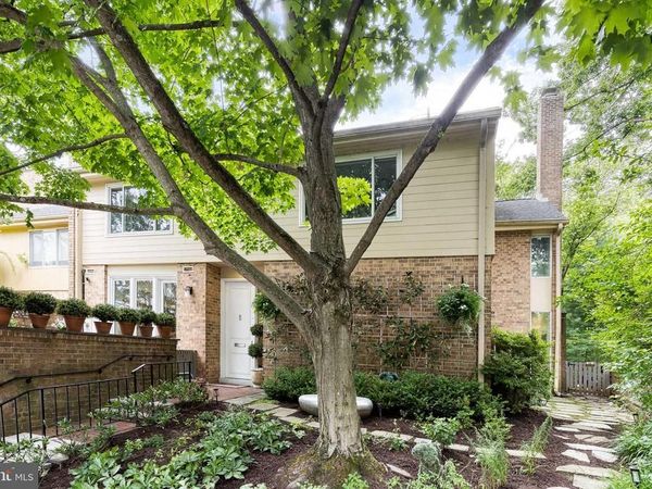 14 ROLAND MEWS, BALTIMORE, MD 21210