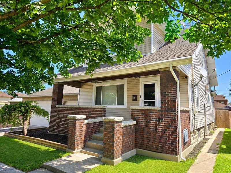 1014 Ging Street, Sandusky, OH 44870 Photo 2