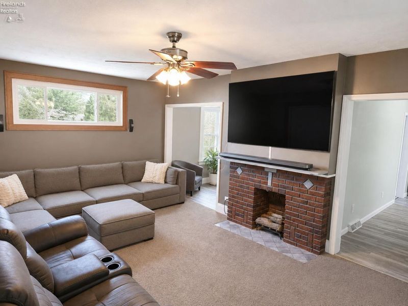 1014 Ging Street, Sandusky, OH 44870 Photo 3