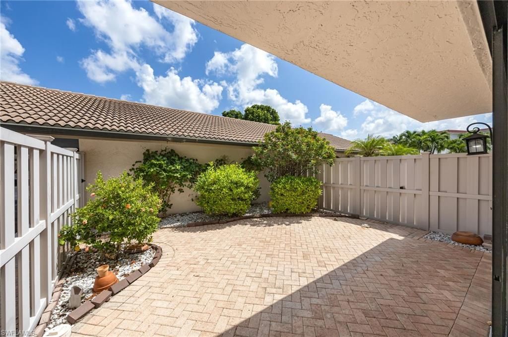 3350 10th St N, Unit 1104, Naples, FL 34103 Photo