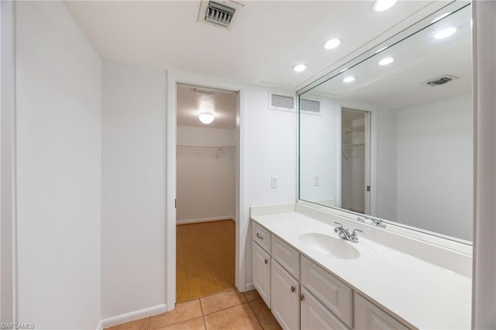 3350 10th St N, Unit 1104, Naples, FL 34103 Photo