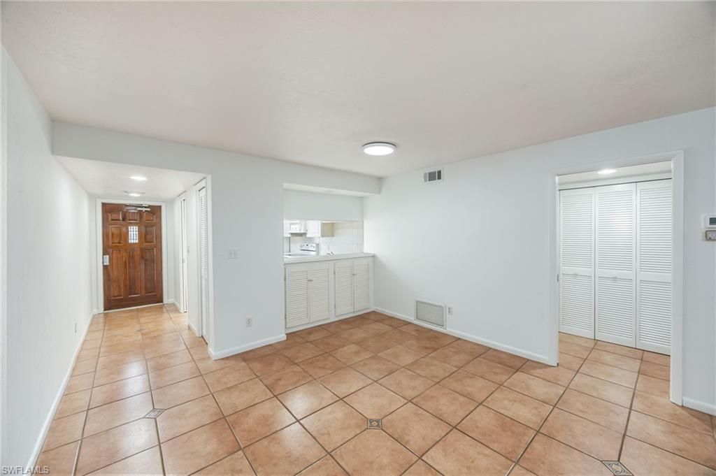 3350 10th St N, Unit 1104, Naples, FL 34103 Photo
