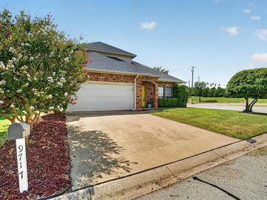 9717 Lea Shore Court, Fort Worth, TX 76179