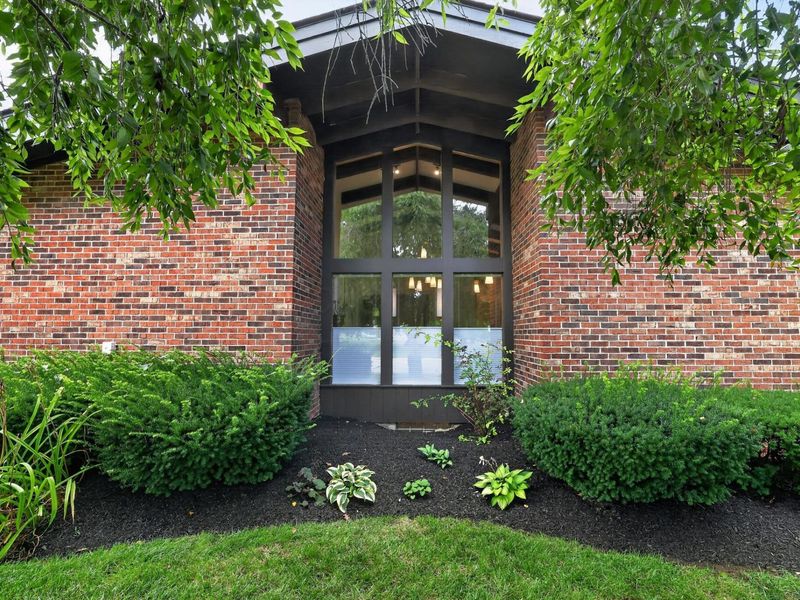 2567 Scottwood Road, Columbus, OH 43209 Photo 4