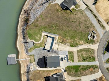 583 Sherwood Drive, Gilbertsville, KY 42044