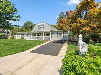 1 Grendon Lane Farmingville, NY 11738