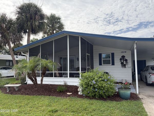 1229 La Flosita Drive, South Daytona, FL 32119