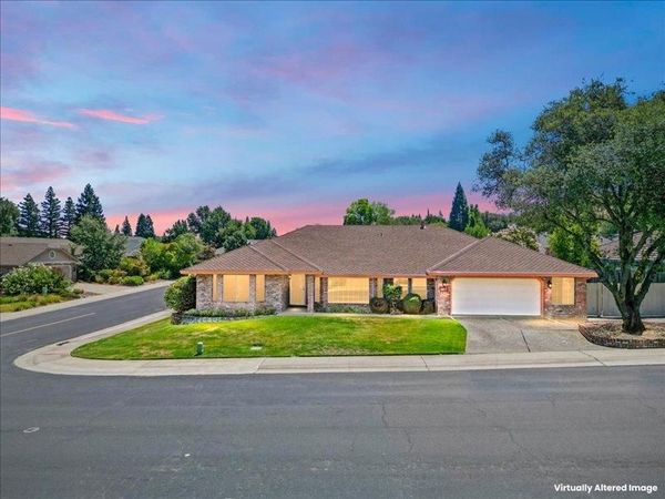 5617 Freeman Dr, Rocklin, CA 95677