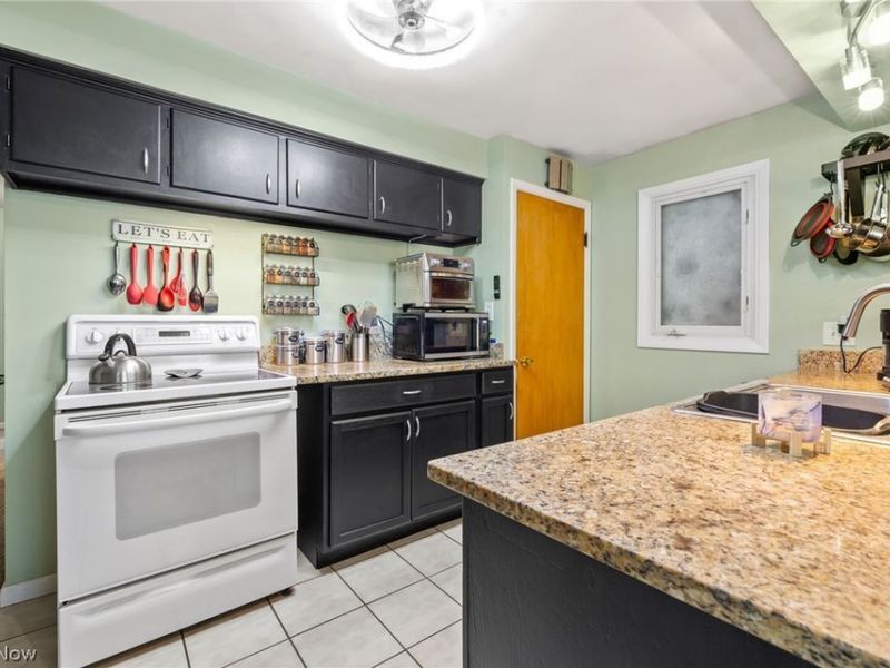 6156 Edgebrook Boulevard, Parma Heights, OH 44130 Photo 15