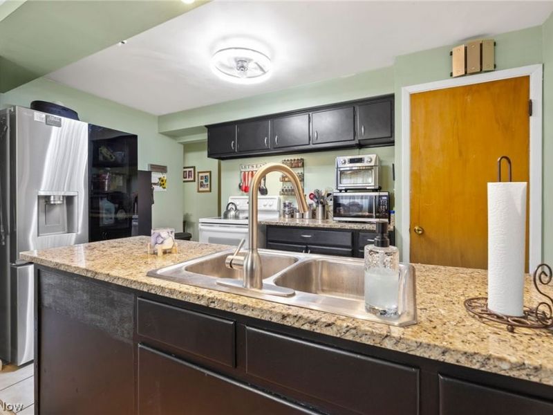 6156 Edgebrook Boulevard, Parma Heights, OH 44130 Photo 17