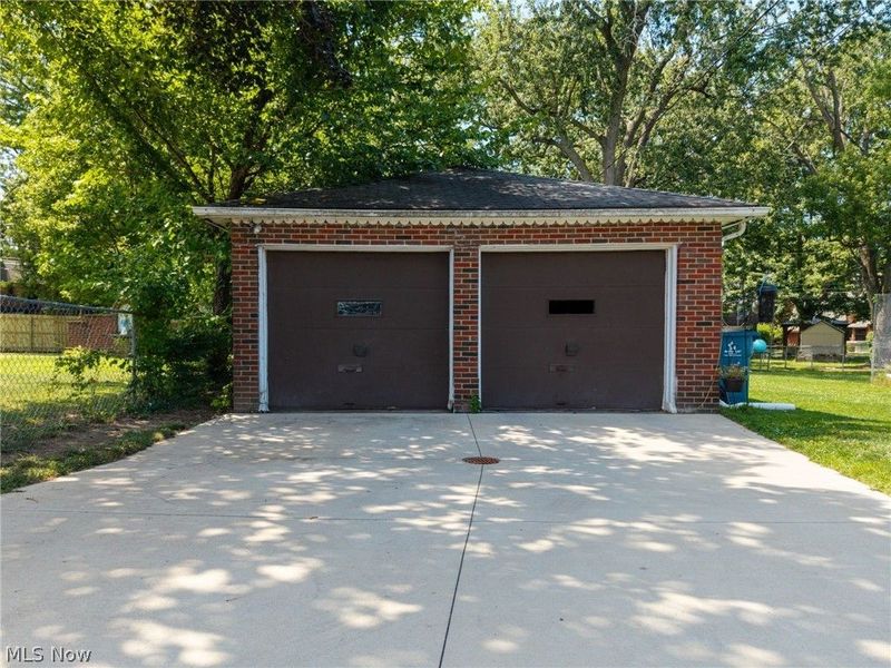 6156 Edgebrook Boulevard, Parma Heights, OH 44130 Photo 4