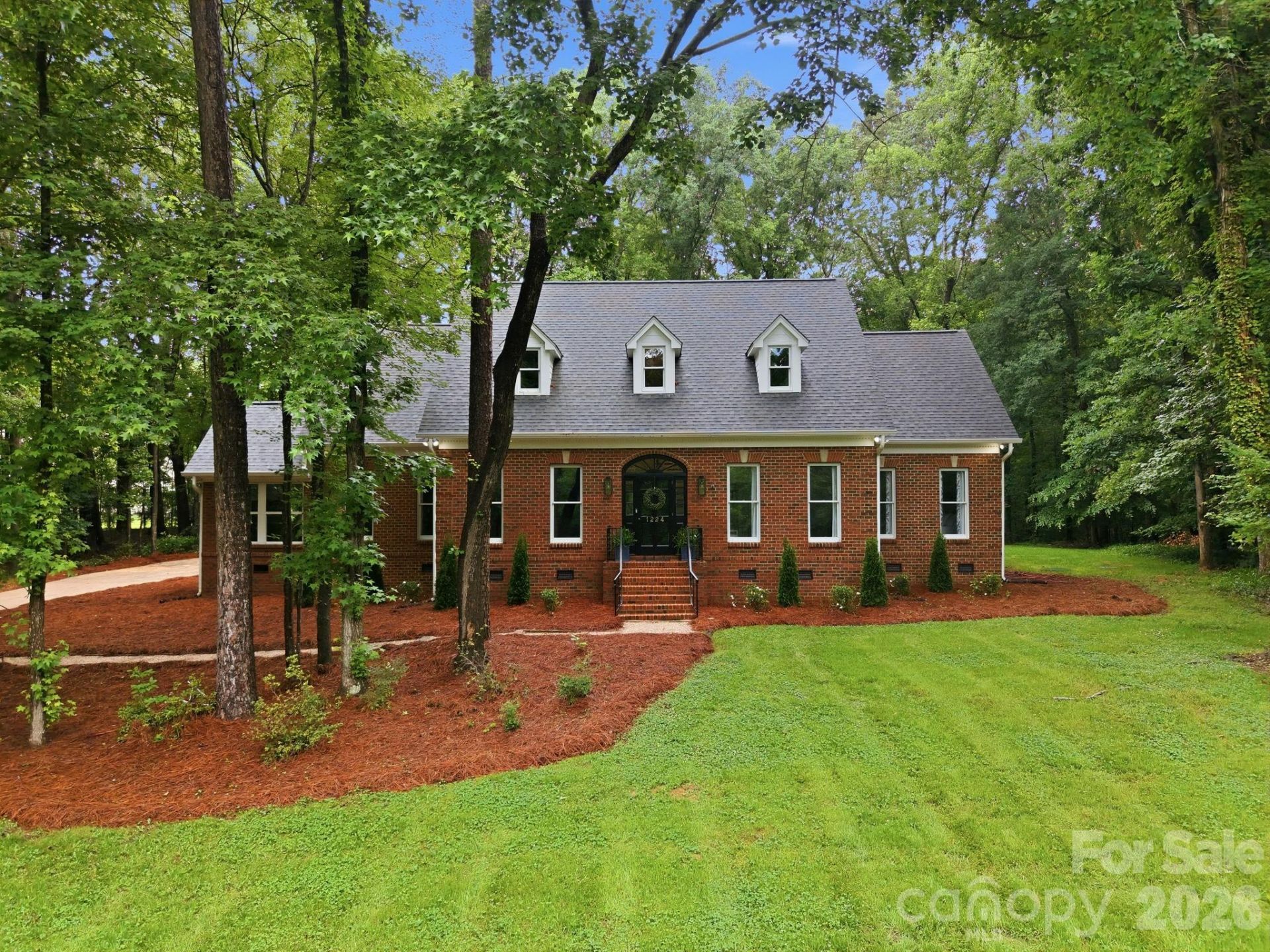 1224 Lago Vista Drive, Matthews, NC 28104 Main Photo