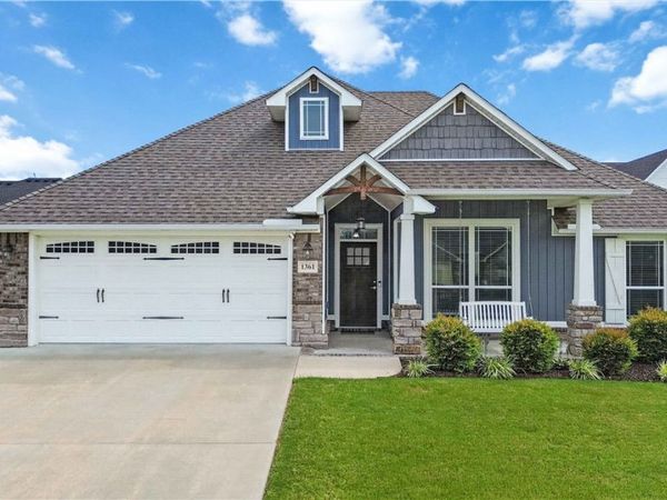 1361 Cavalry Lane , Prairie Grove, AR 72753