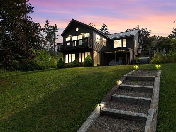 7690 Cardinal Road , Wolcott, NY 14590