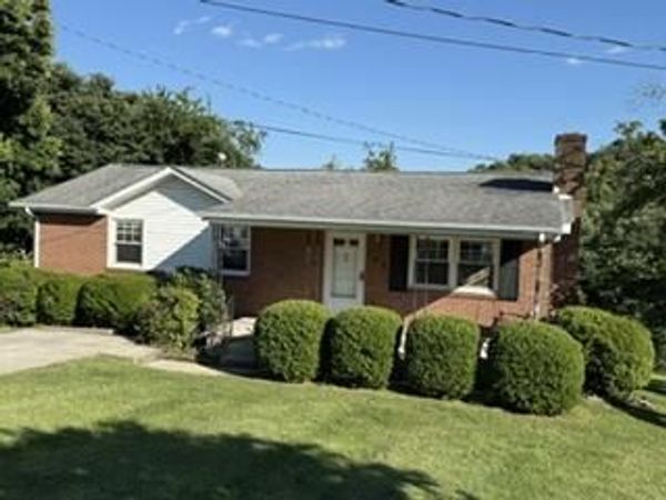 755 Spruce ST , Vinton, VA 24179