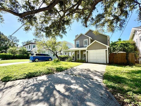 2910 W SITIOS STREET, TAMPA, FL 33629