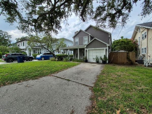 2910 W SITIOS STREET , TAMPA, FL 33629