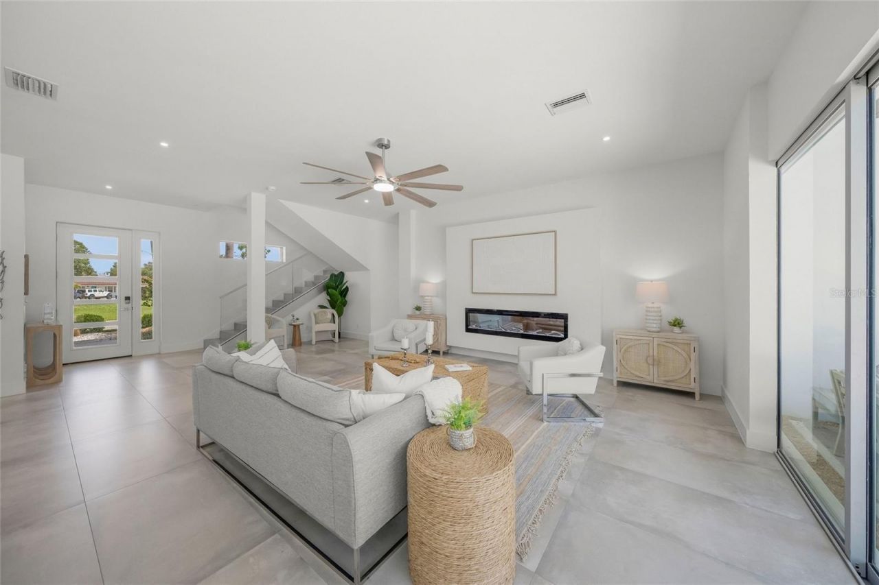 2532 Fruit Tree Drive, Sarasota, FL 34239 Photo
