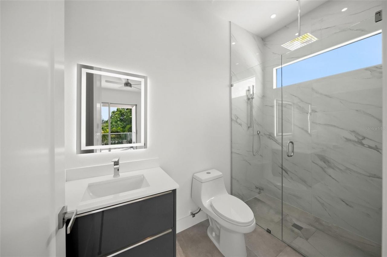 2532 Fruit Tree Drive, Sarasota, FL 34239 Photo